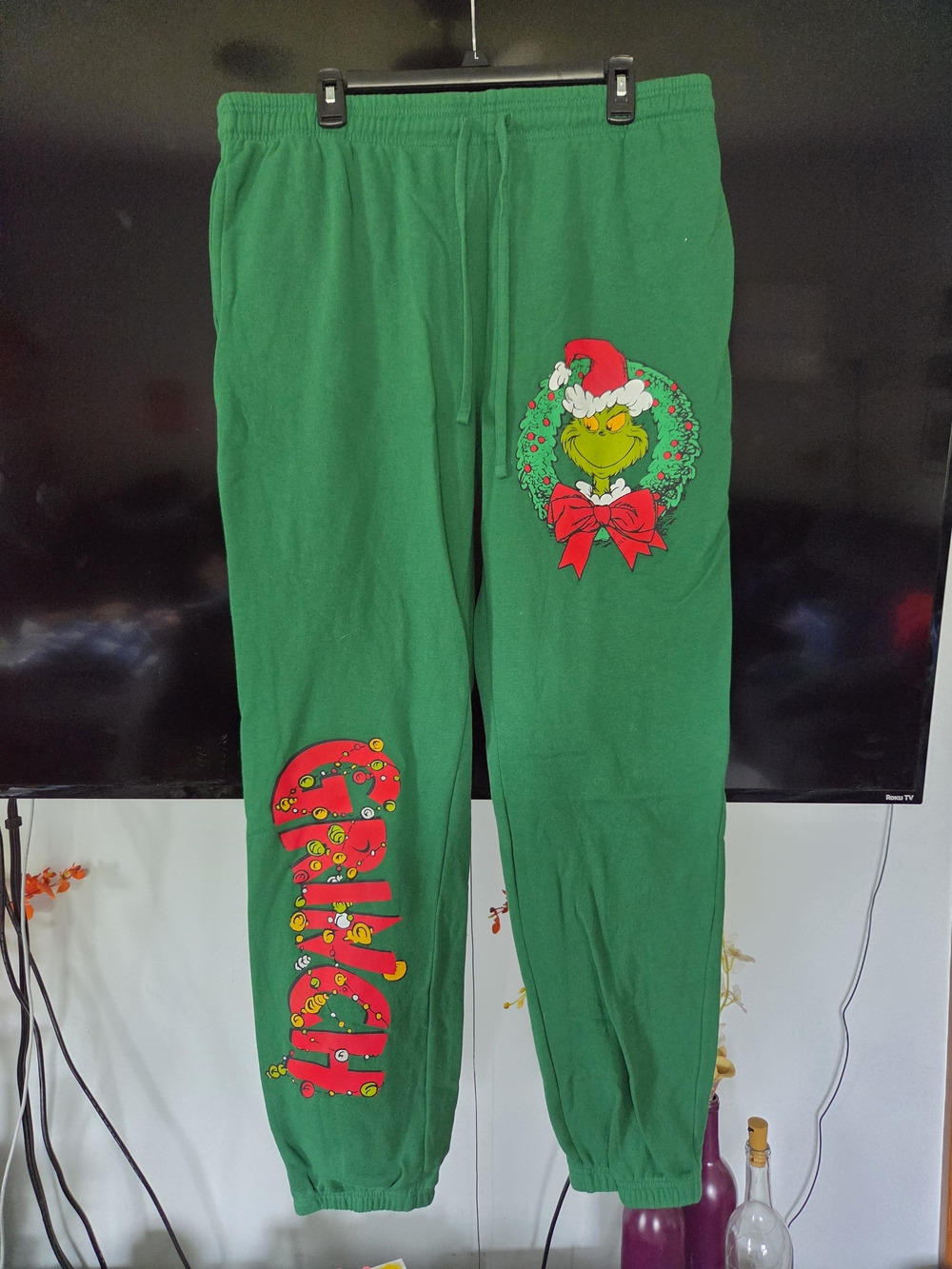 Men's Green Holiday Grinch Graphic Joggers